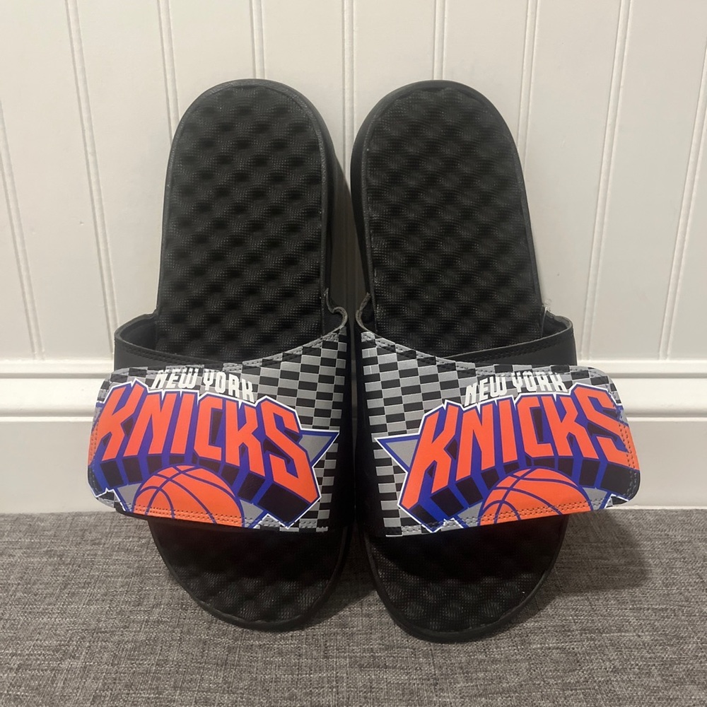 New York Knicks 2022 NBA City Edison Blown Up Slide On Sandal Mens NEW